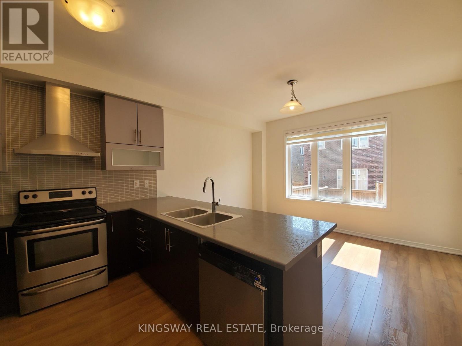 Upper - 593 Remembrance Road, Brampton, Ontario  L7A 4L2 - Photo 10 - W12788728