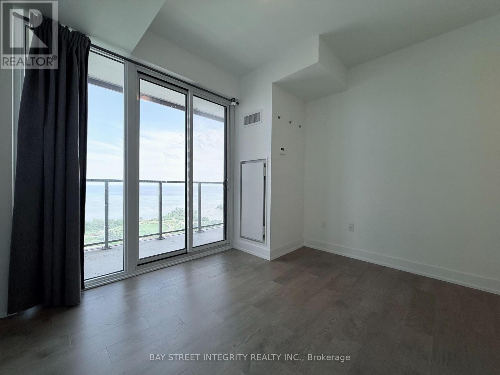 2418 - 30 Shore Breeze Drive, Toronto, Ontario  M8V 0J1 - Photo 16 - W12788732
