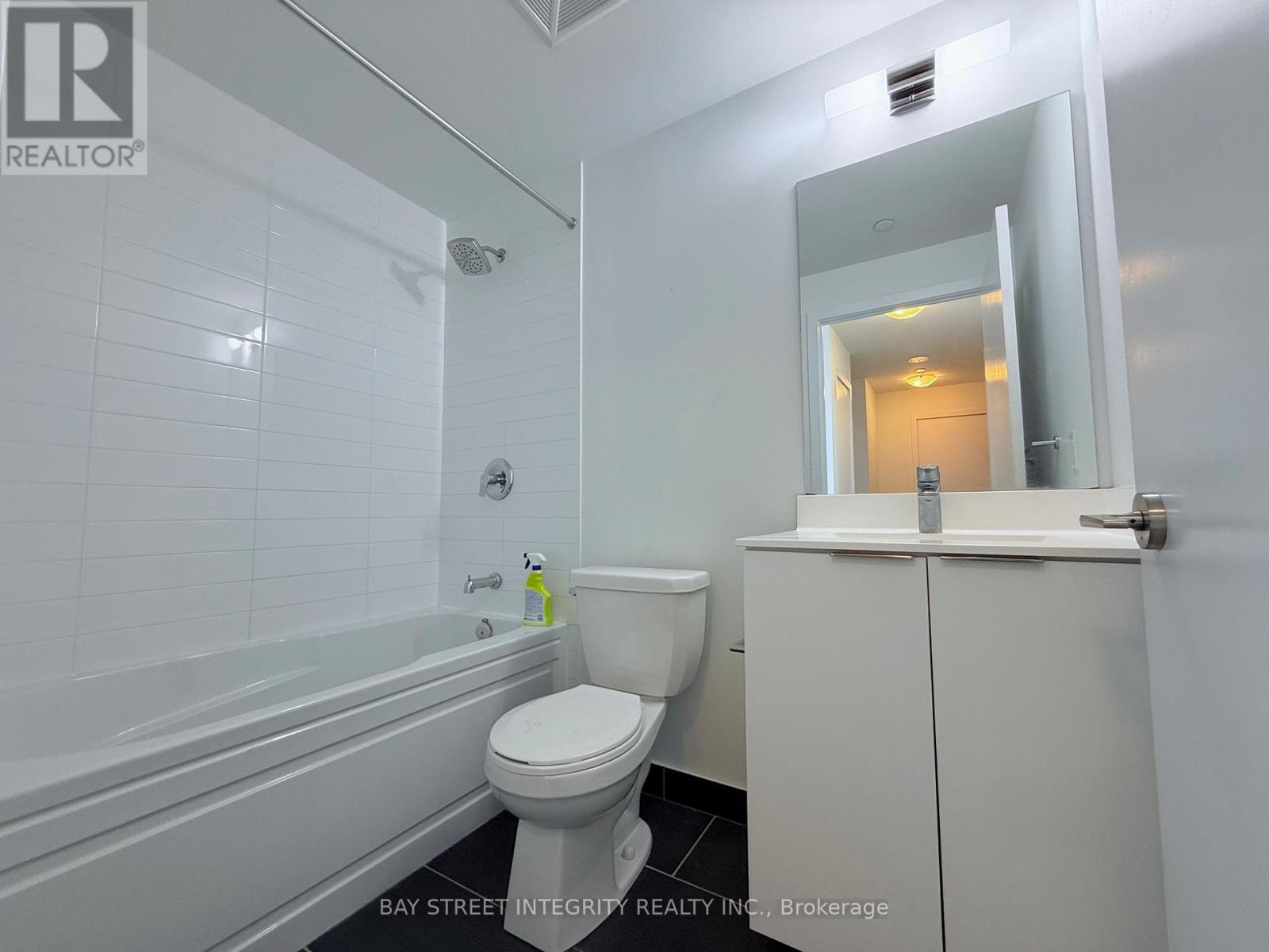 2418 - 30 Shore Breeze Drive, Toronto, Ontario  M8V 0J1 - Photo 21 - W12788732