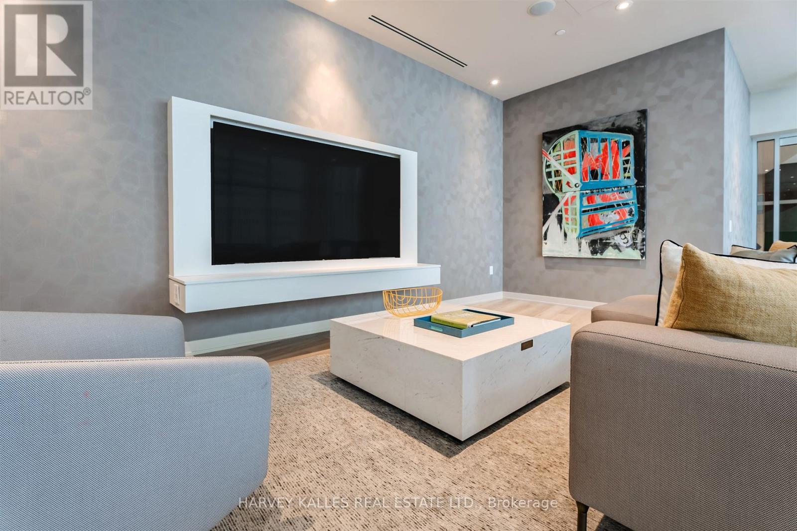 5211 - 3900 Confederation Parkway, Mississauga, Ontario  L5B 0M3 - Photo 27 - W12788780