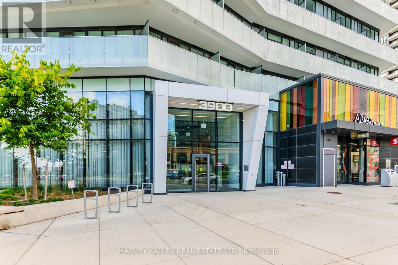 5211 - 3900 Confederation Parkway, Mississauga, Ontario  L5B 0M3 - Photo 3 - W12788780