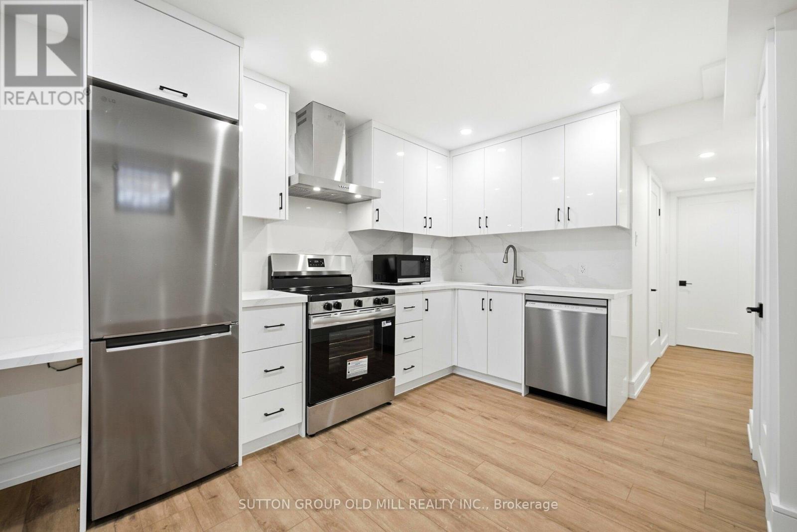 3 - 23 Maria Street, Toronto, Ontario  M6P 1W1 - Photo 15 - W12788782