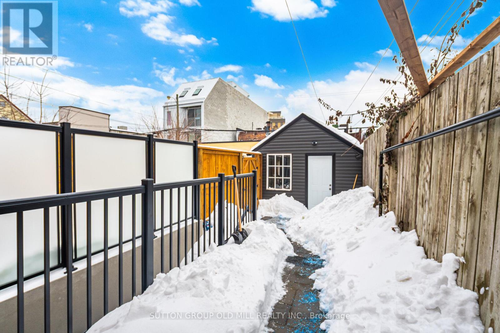 3 - 23 Maria Street, Toronto, Ontario  M6P 1W1 - Photo 29 - W12788782