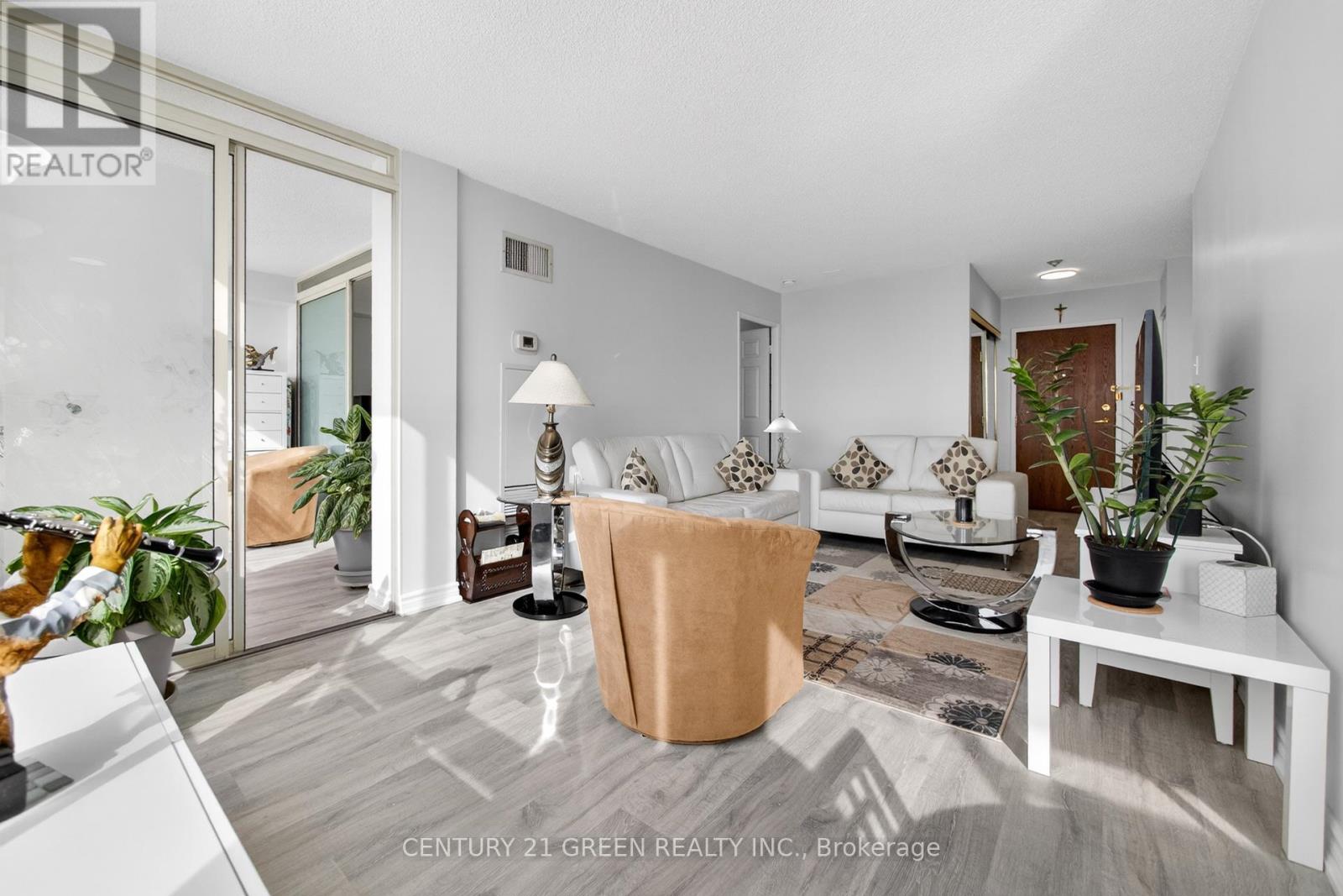 1201 - 55 Elm Drive W, Mississauga, Ontario  L5B 3Z3 - Photo 14 - W12788798