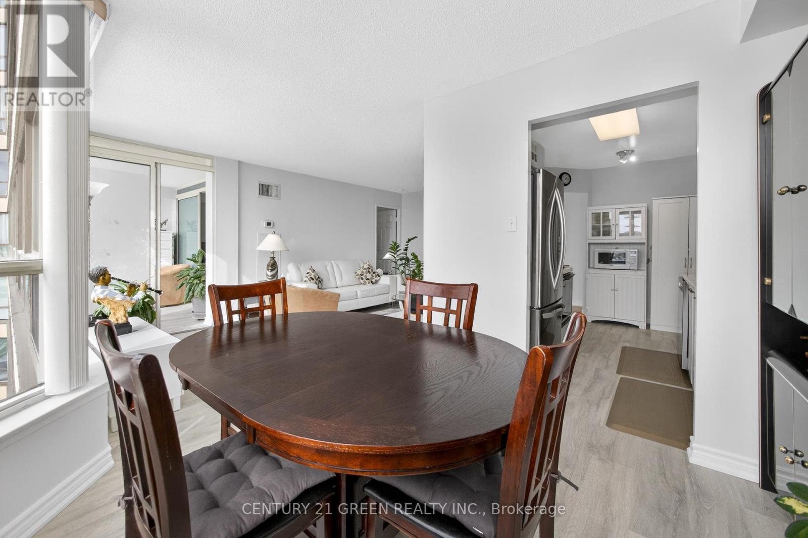 1201 - 55 Elm Drive W, Mississauga, Ontario  L5B 3Z3 - Photo 17 - W12788798