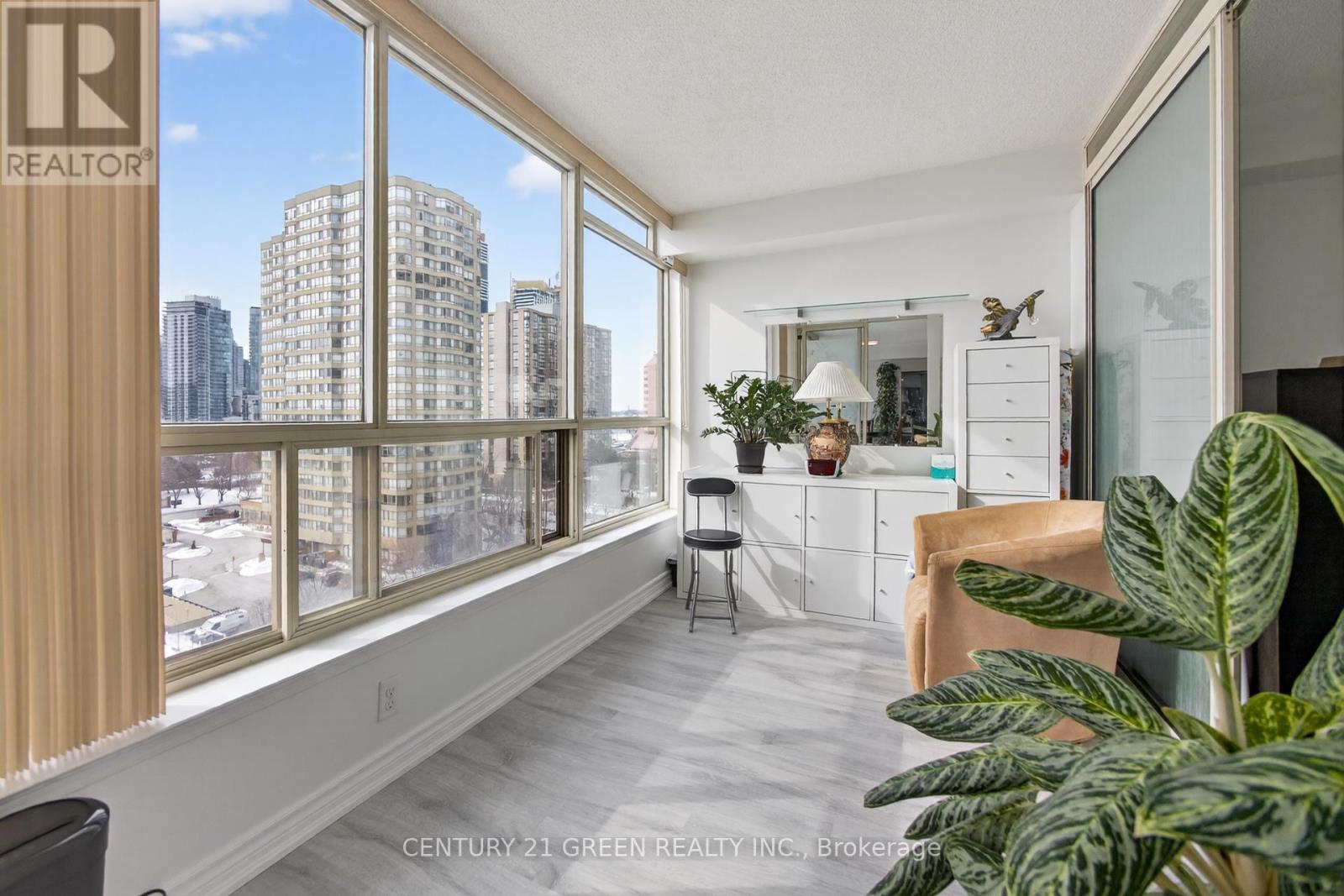 1201 - 55 Elm Drive W, Mississauga, Ontario  L5B 3Z3 - Photo 25 - W12788798