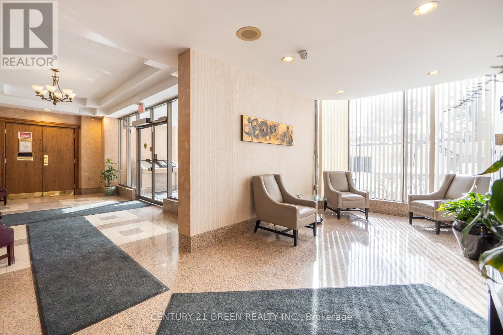 1201 - 55 Elm Drive W, Mississauga, Ontario  L5B 3Z3 - Photo 6 - W12788798