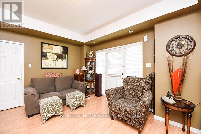 56 - 3046 Eglinton Avenue W, Mississauga, Ontario  L5M 8E4 - Photo 2 - W12788804