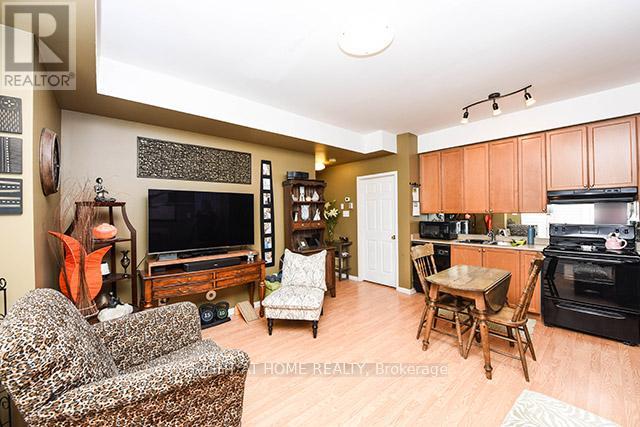 56 - 3046 Eglinton Avenue W, Mississauga, Ontario  L5M 8E4 - Photo 3 - W12788804