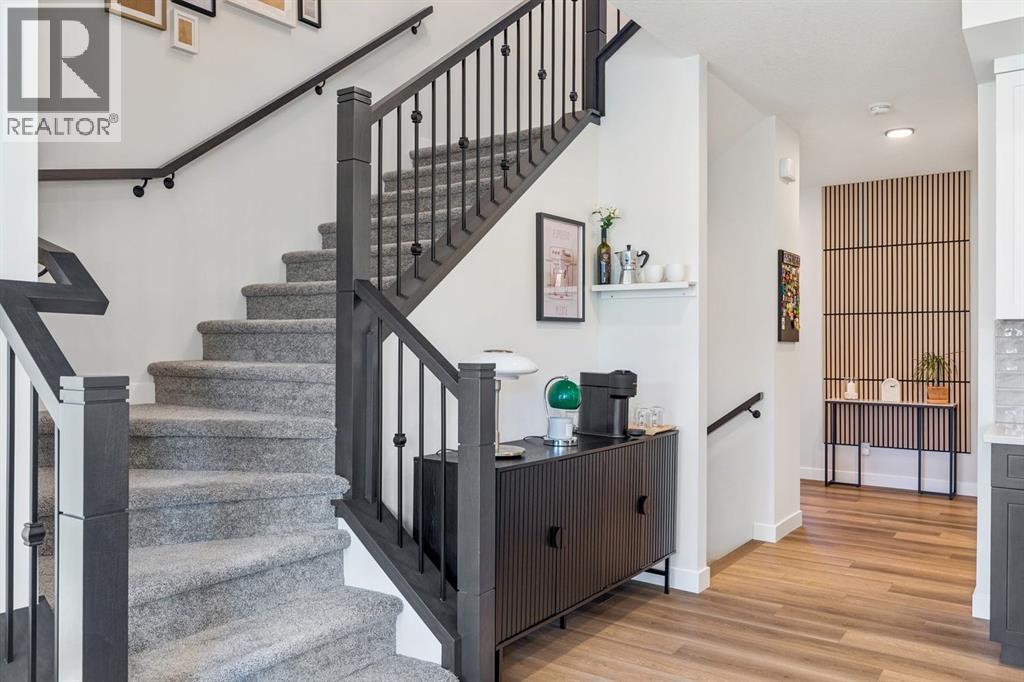170 Creekstone Path Sw, Calgary, Alberta  T2X 4P8 - Photo 6 - A2285765