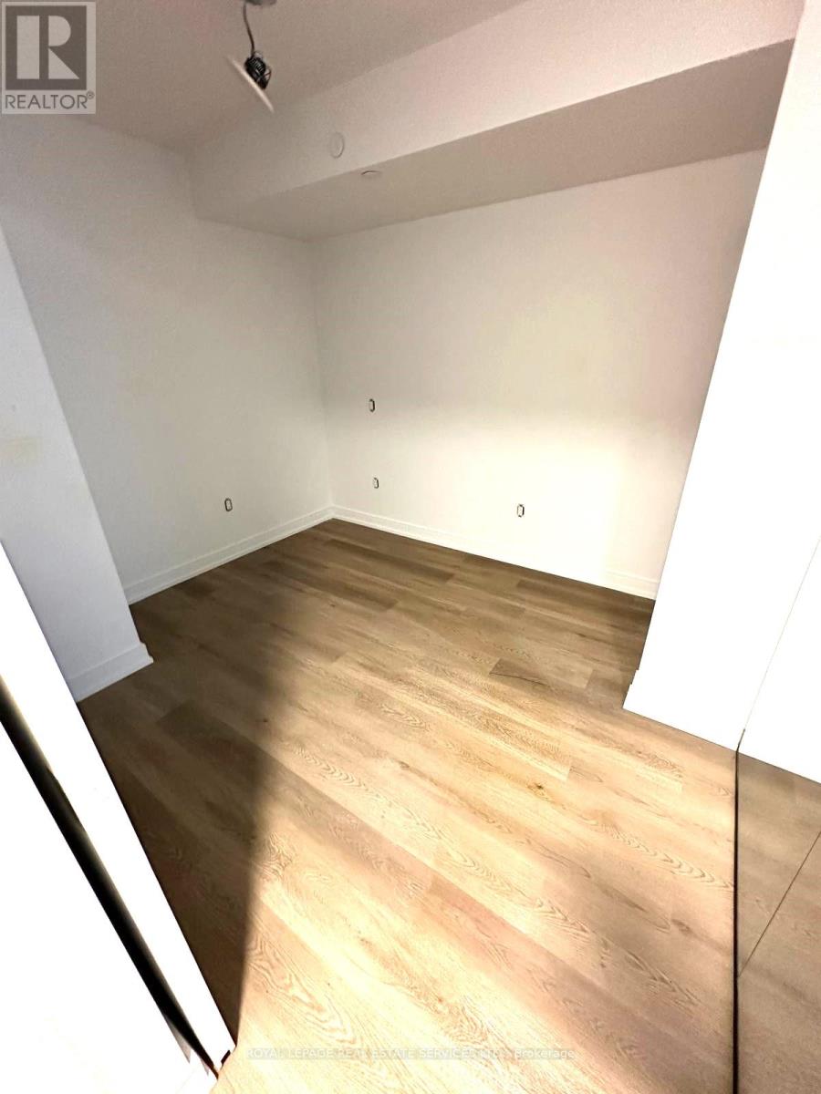 819 - 1 Jarvis Street, Hamilton, Ontario  L8R 3J2 - Photo 9 - X12788718