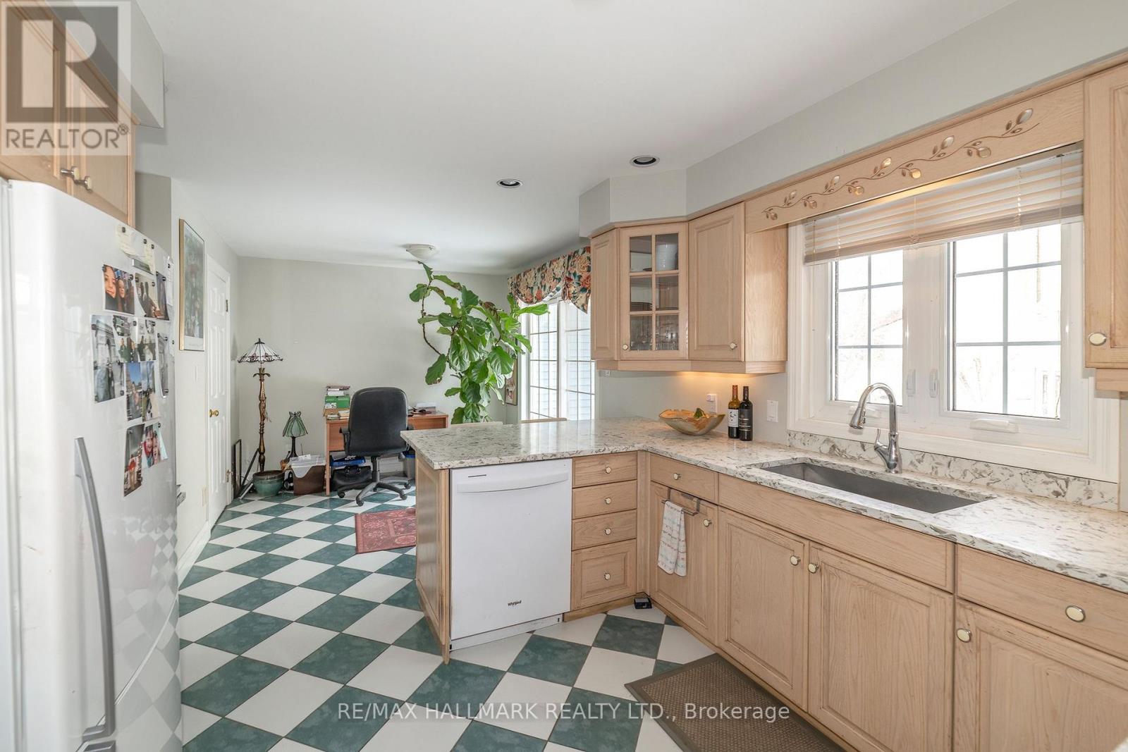 1 Laura Secord Place, Niagara-On-The-Lake, Ontario  L0S 1J0 - Photo 12 - X12788756