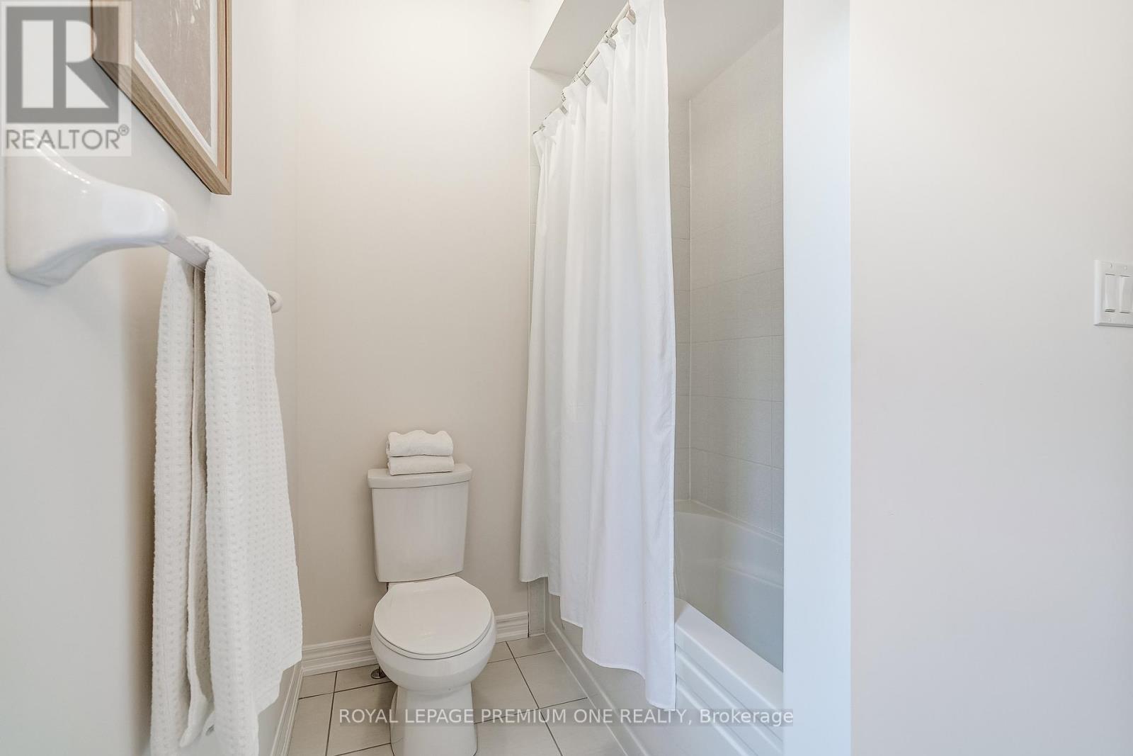 445 Kennedy Circle, Milton (Cb Cobban), Ontario  L9T 7E7 - Photo 28 - W12707250