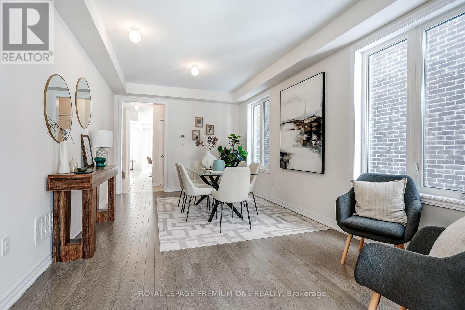 445 Kennedy Circle, Milton (Cb Cobban), Ontario  L9T 7E7 - Photo 8 - W12707250