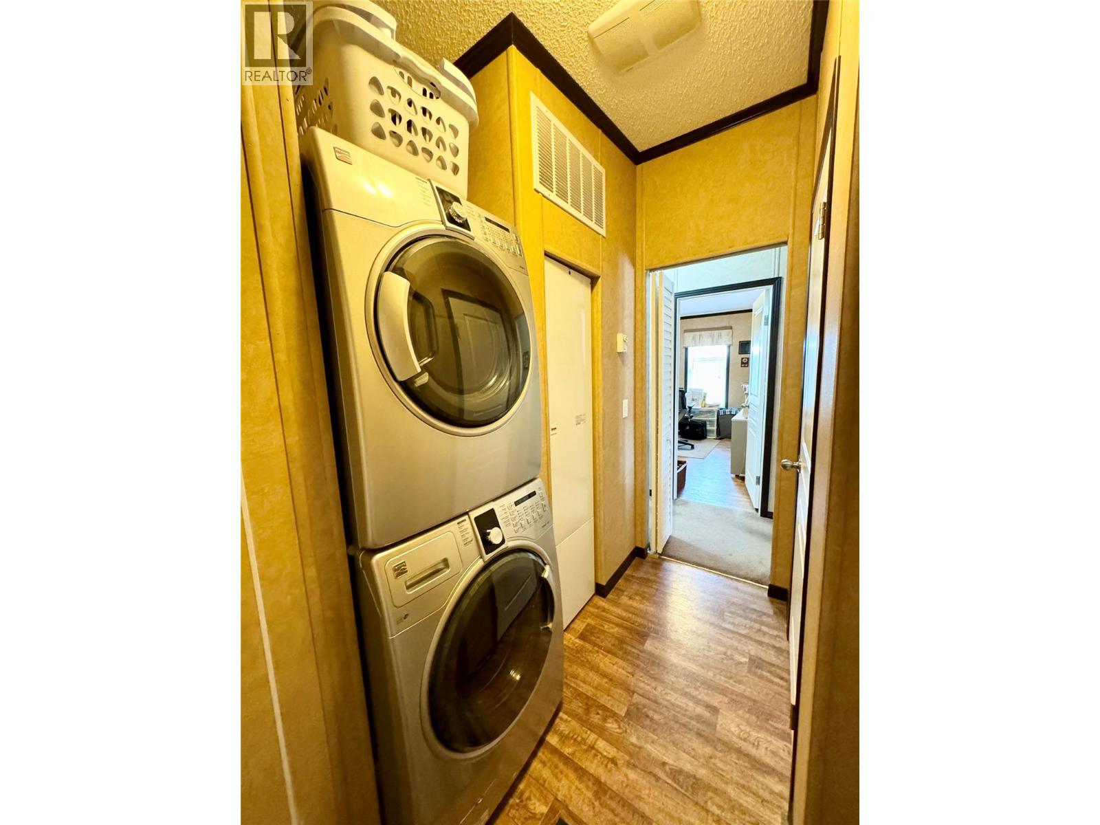 2581 Spring Bank Avenue, Merritt, British Columbia  V1K 1S1 - Photo 14 - 10375873