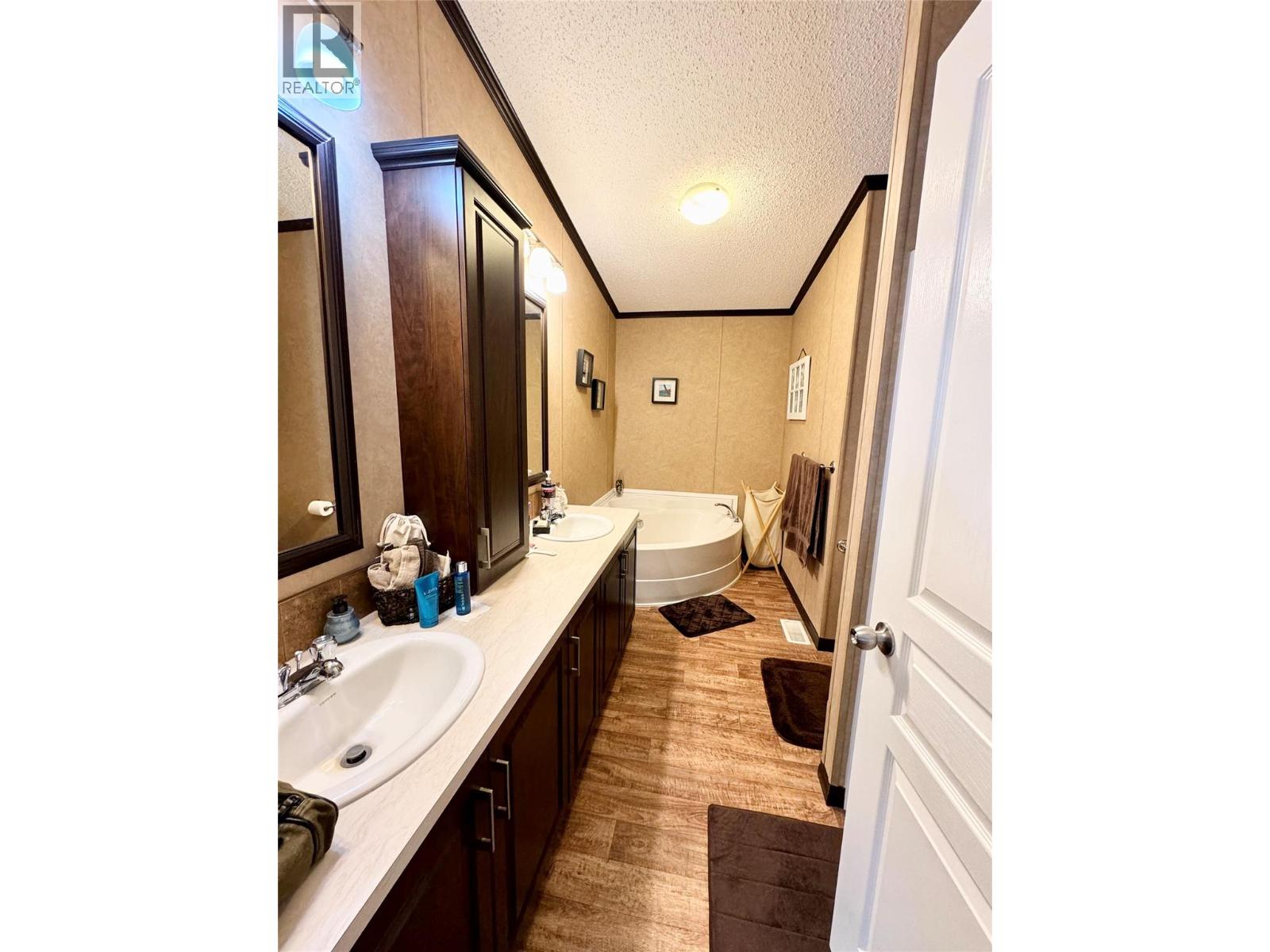 2581 Spring Bank Avenue, Merritt, British Columbia  V1K 1S1 - Photo 24 - 10375873