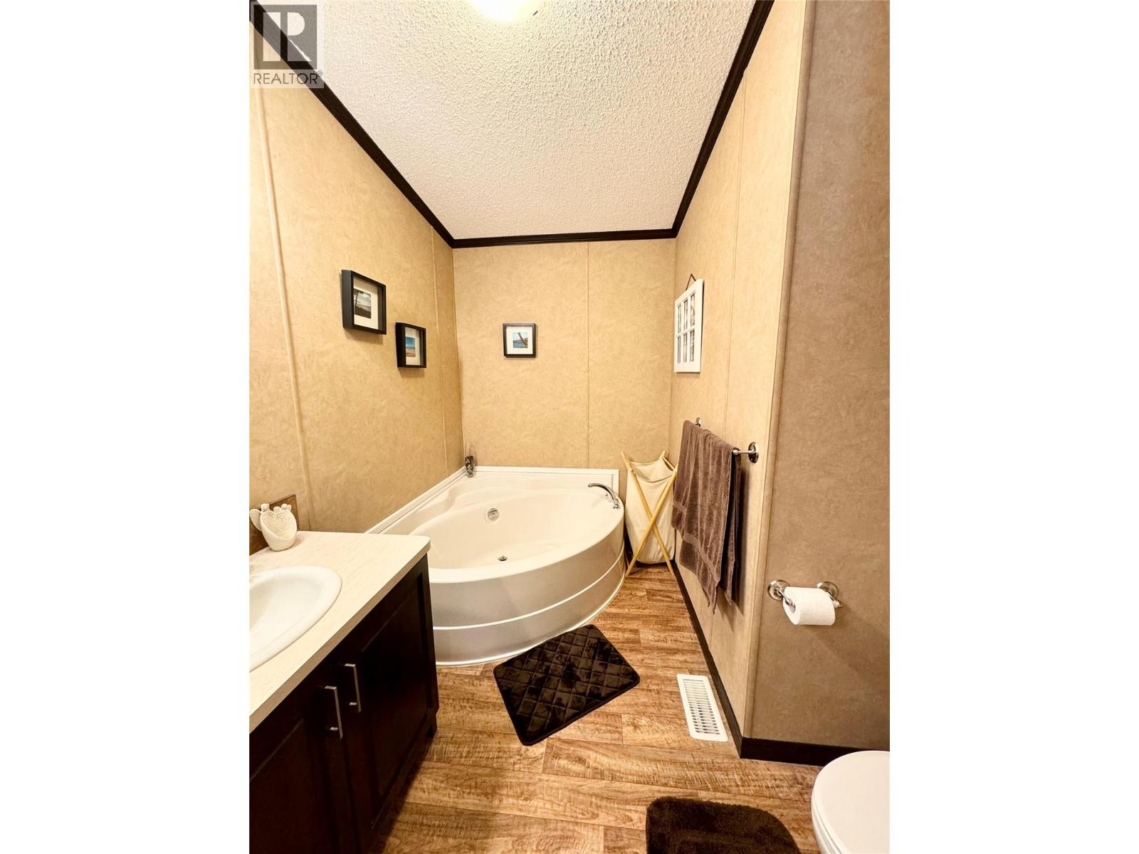 2581 Spring Bank Avenue, Merritt, British Columbia  V1K 1S1 - Photo 26 - 10375873