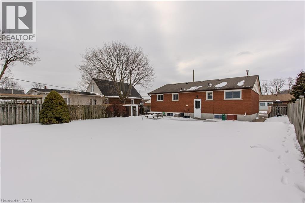 4 Cherry Avenue, Grimsby, Ontario  L3M 2G9 - Photo 9 - 40804428