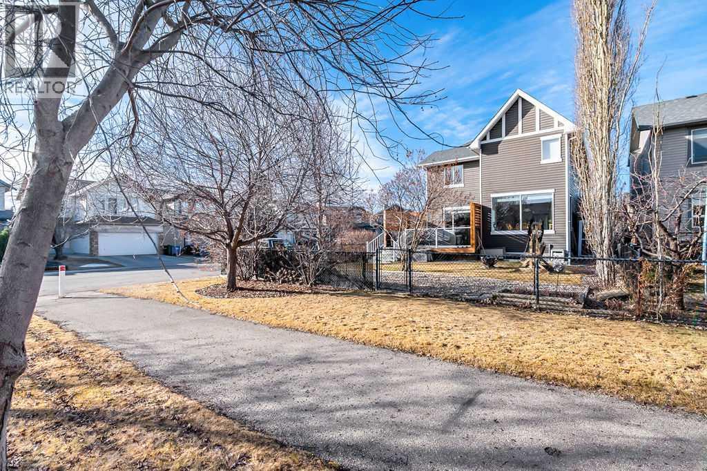 115 Cougarstone Square Sw, Calgary, Alberta  T3H 5J4 - Photo 45 - A2286206