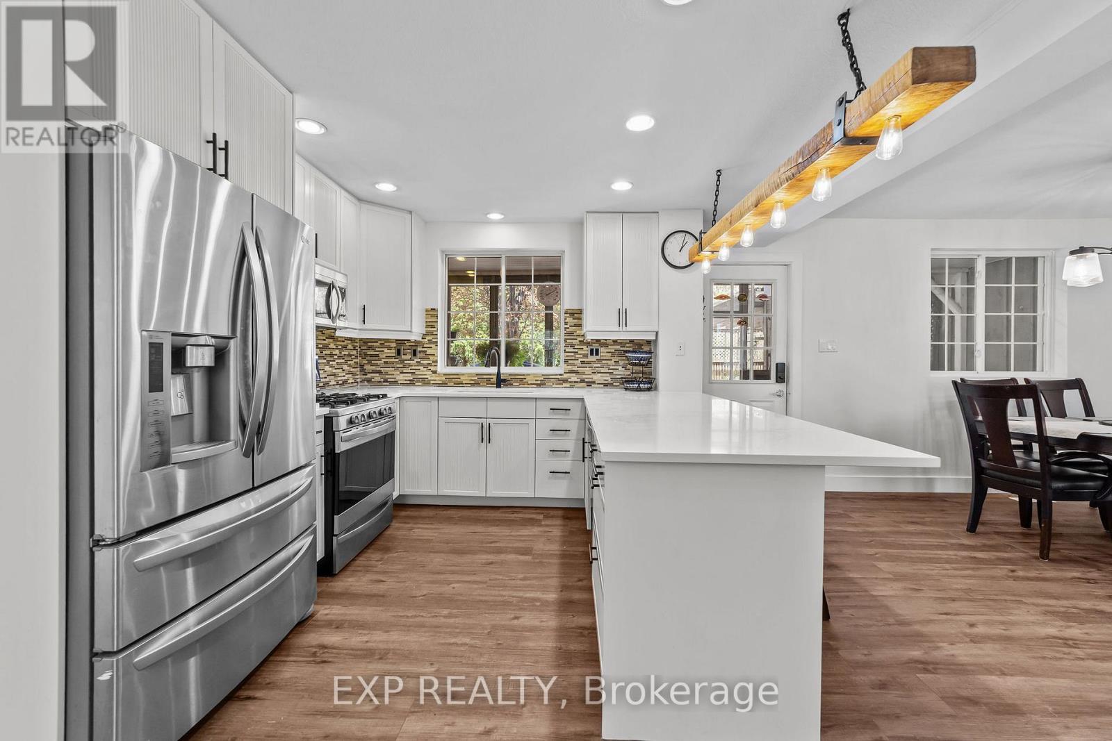 137 Fried Street, Bluewater, Ontario  N0M 1N0 - Photo 4 - X12788806