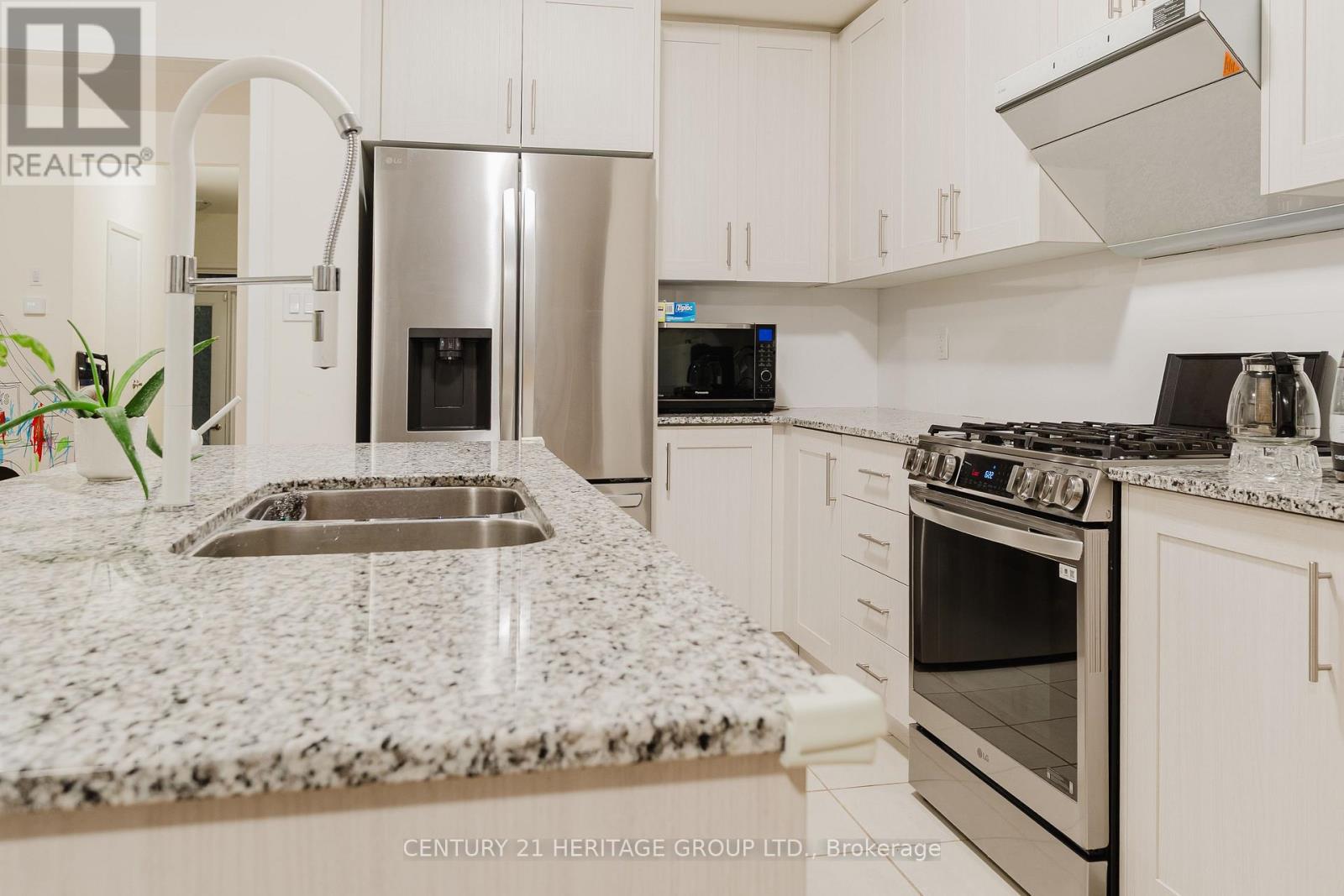 56 Rumi Court, Vaughan, Ontario  L6A 4B3 - Photo 22 - N12779570