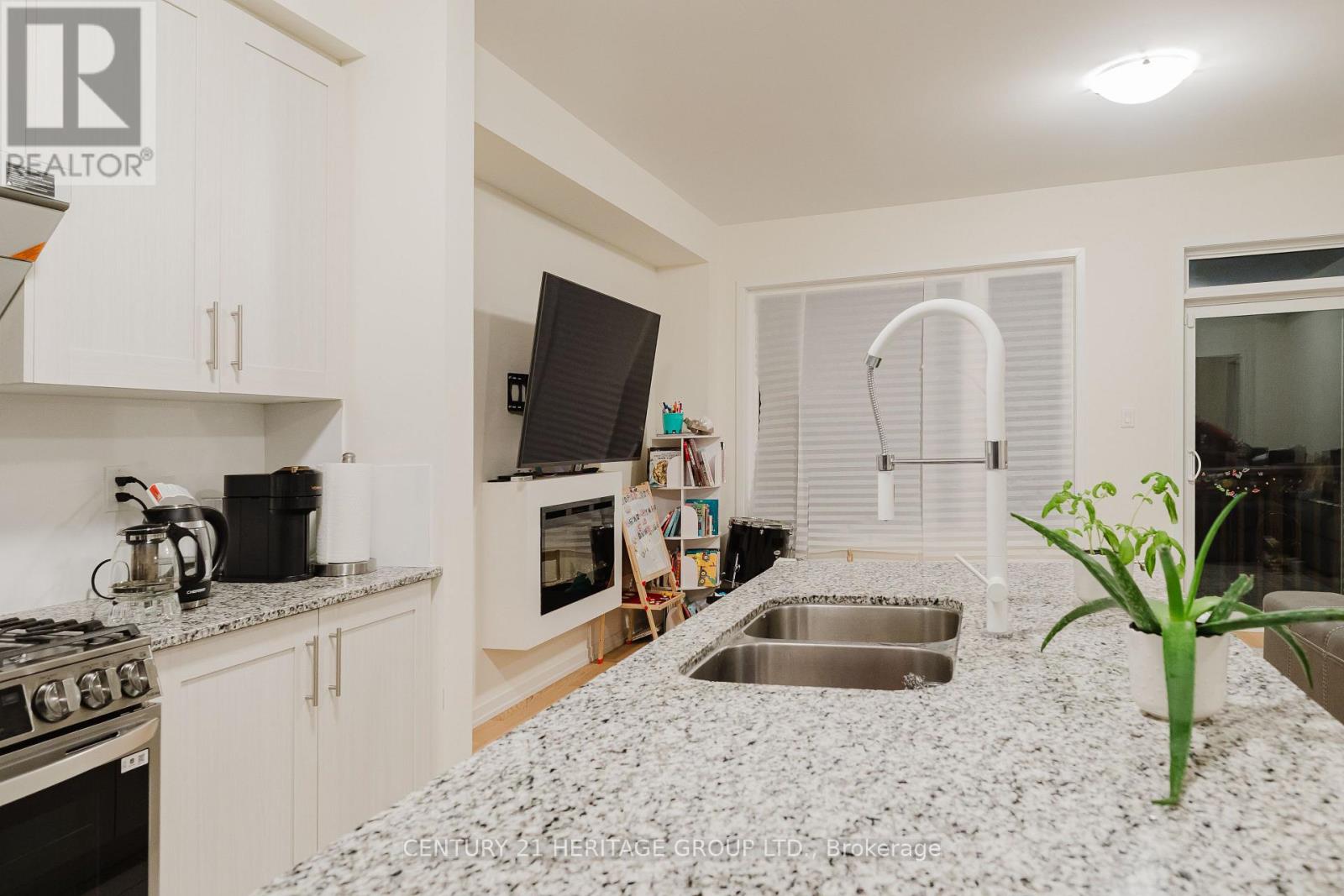 56 Rumi Court, Vaughan, Ontario  L6A 4B3 - Photo 17 - N12779570