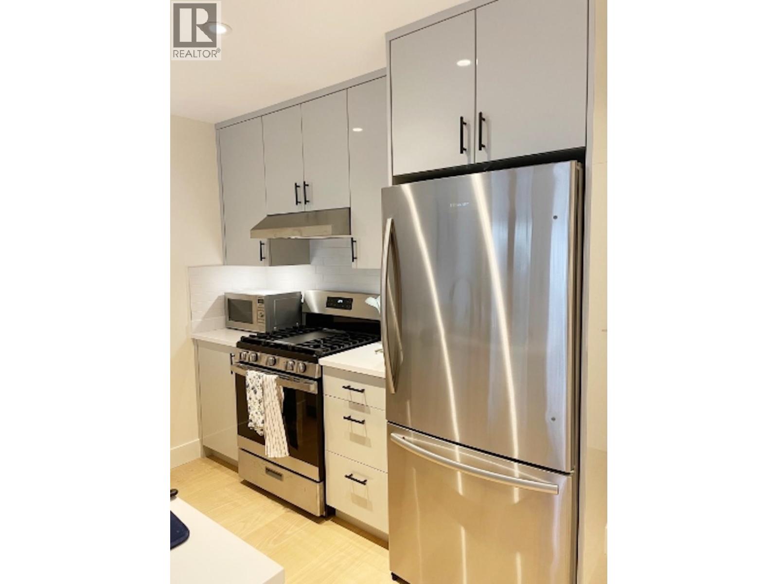 282 EAST 18TH AVENUE, Vancouver, British Columbia