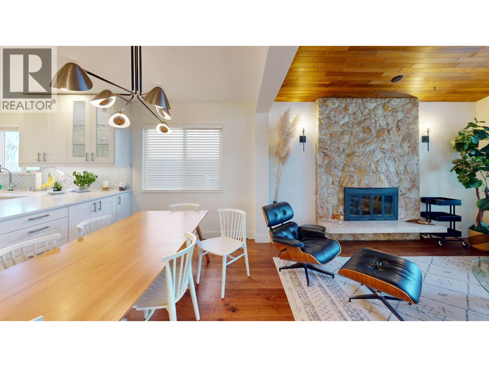 5043 St. Margarets Street, Vancouver, British Columbia  V5R 3H4 - Photo 3 - R3089822