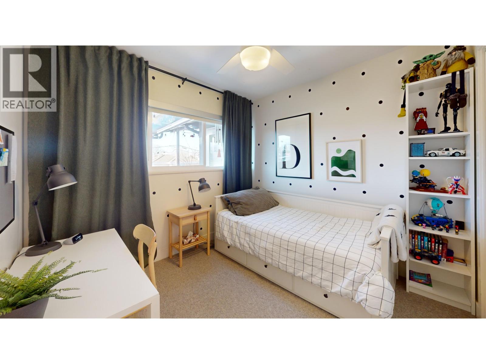 5043 St. Margarets Street, Vancouver, British Columbia  V5R 3H4 - Photo 13 - R3089822