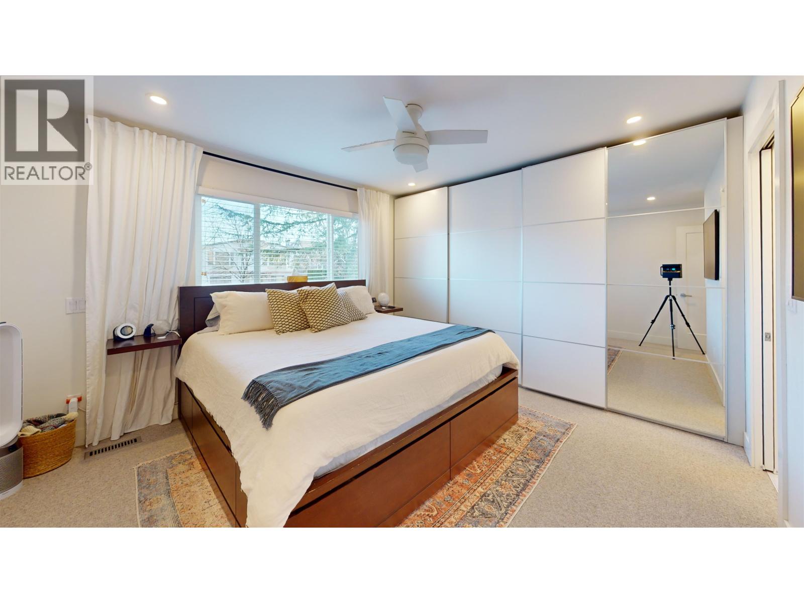 5043 St. Margarets Street, Vancouver, British Columbia  V5R 3H4 - Photo 7 - R3089822