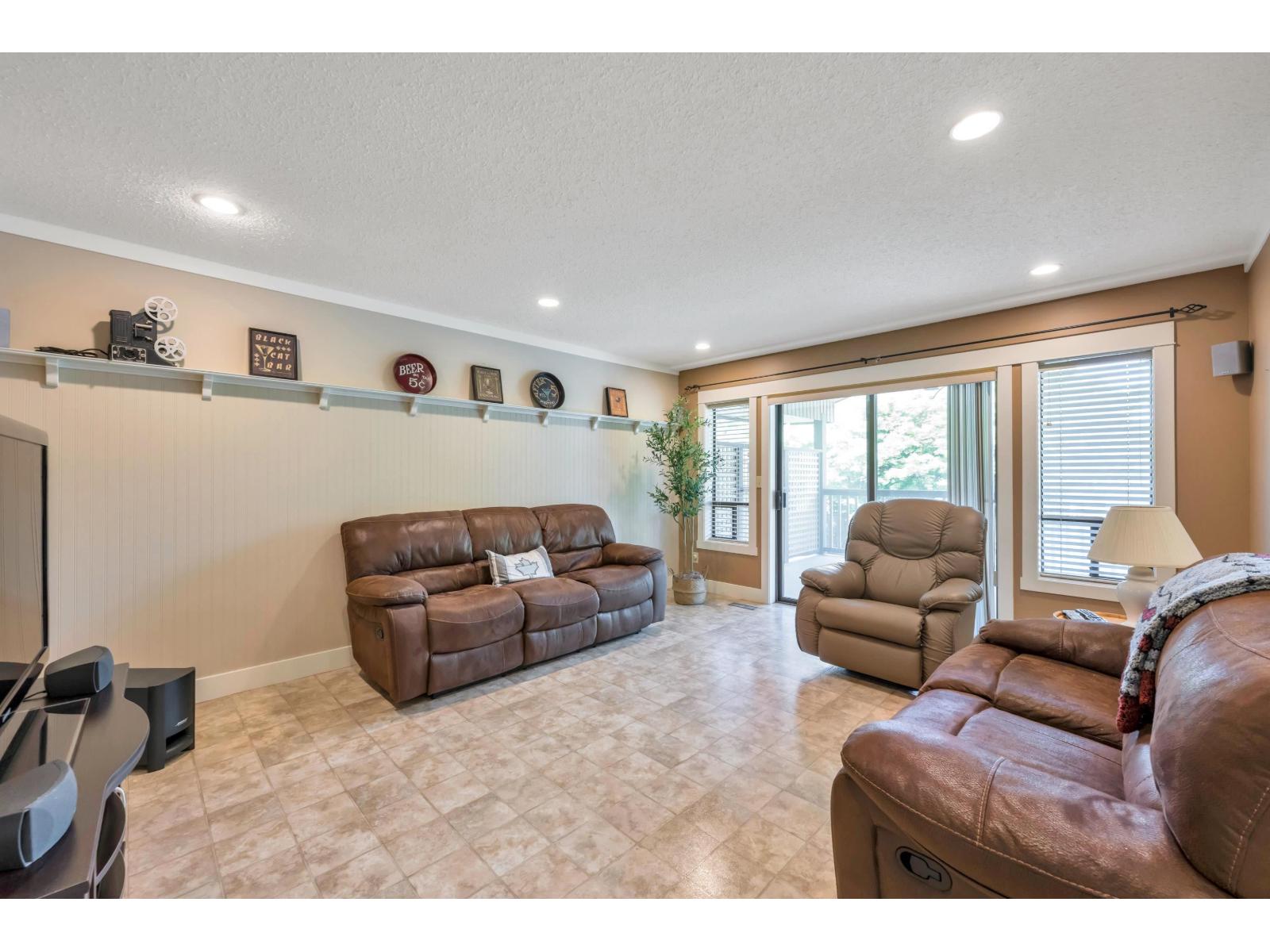 21761 49a Avenue, Langley, British Columbia  V3A 6C4 - Photo 14 - R3089973