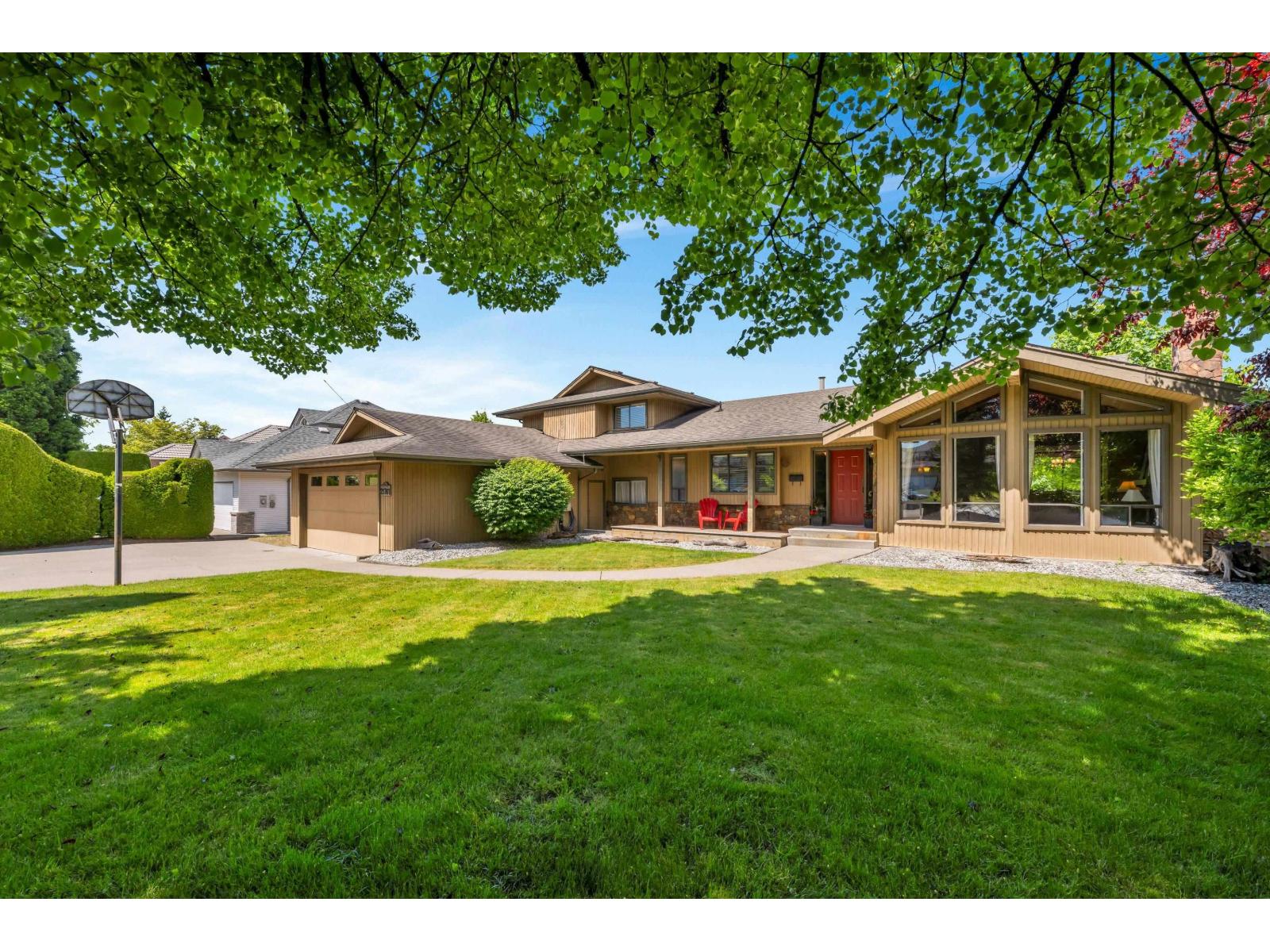 21761 49a Avenue, Langley, British Columbia  V3A 6C4 - Photo 3 - R3089973