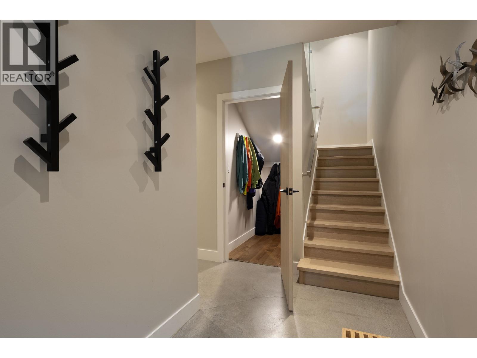 8 1350 Cloudburst Drive, Whistler, British Columbia  V8E 1N6 - Photo 31 - R3089726