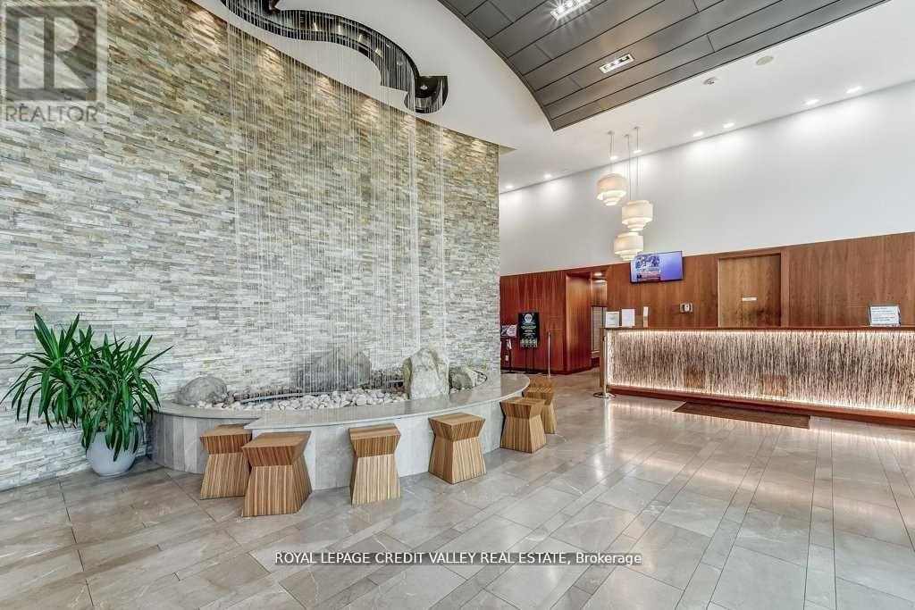 2303 - 225 Webb Drive, Mississauga, Ontario  L5B 4P2 - Photo 3 - W12788808