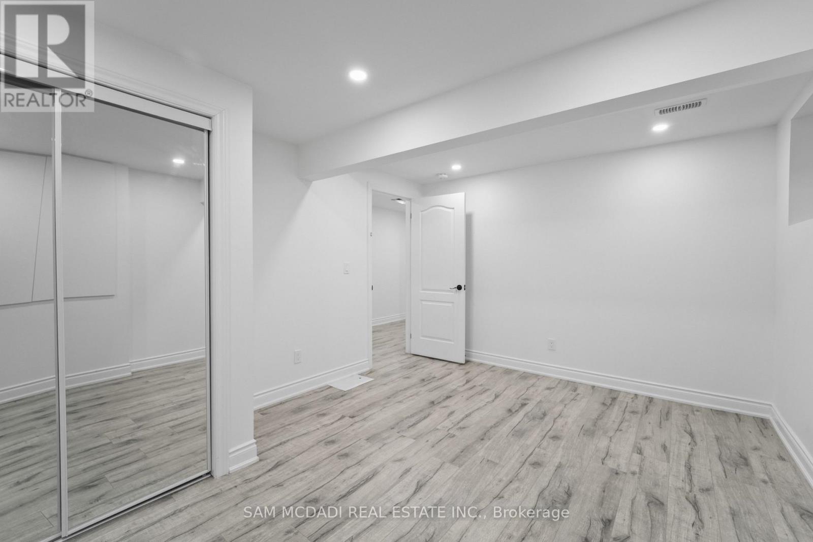 Lower - 424 Tonelli Lane, Milton, Ontario  L9T 0N4 - Photo 18 - W12788812