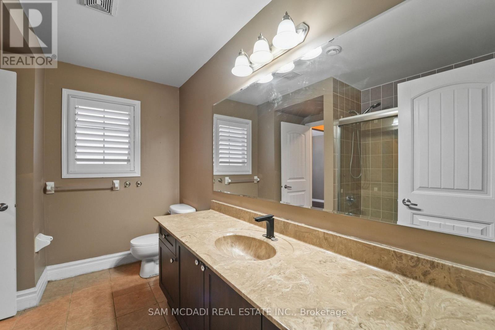 Upper - 424 Tonelli Lane, Milton, Ontario  L9T 0N4 - Photo 29 - W12788814