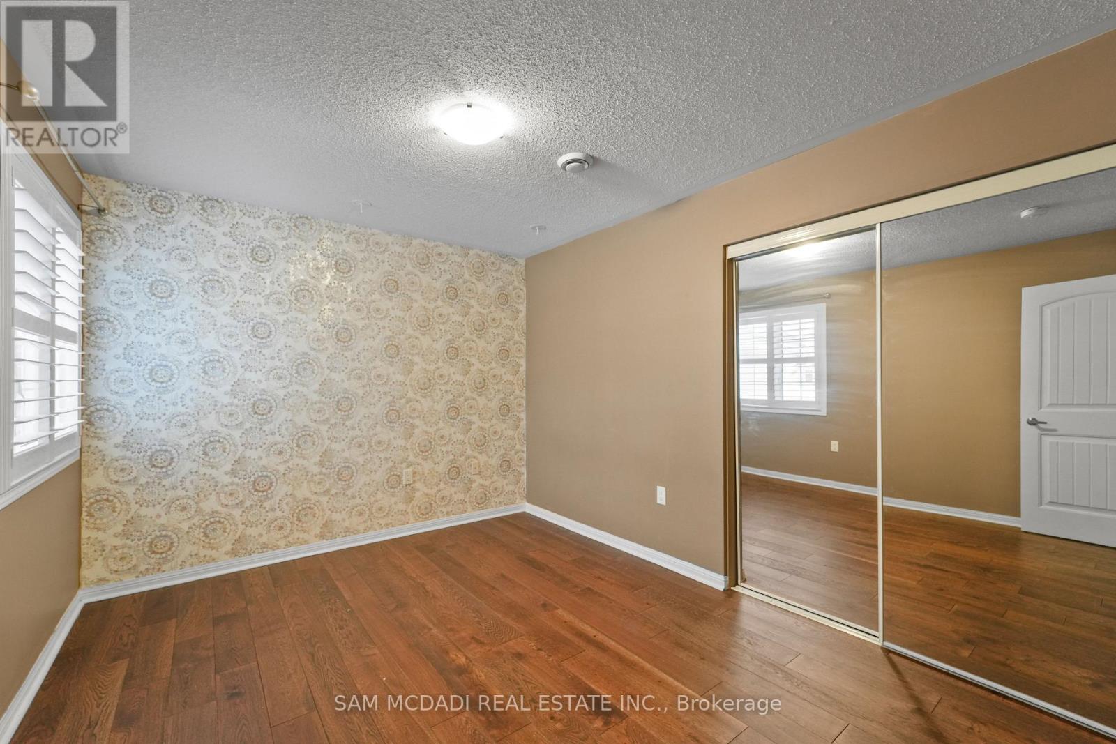 Upper - 424 Tonelli Lane, Milton, Ontario  L9T 0N4 - Photo 33 - W12788814