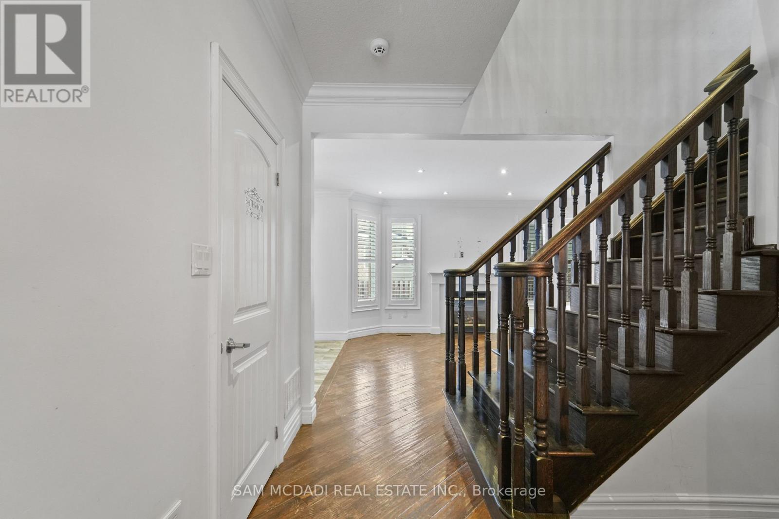 Upper - 424 Tonelli Lane, Milton, Ontario  L9T 0N4 - Photo 7 - W12788814