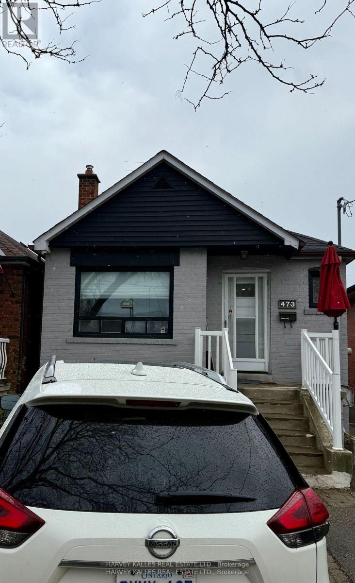 Lower - 473 Whitmore Avenue, Toronto, Ontario  M6E 2N6 - Photo 7 - W12788840