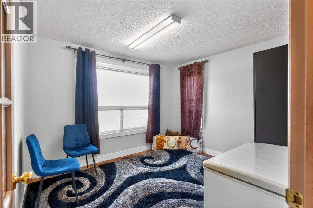 6003 Pinepoint Drive Ne, Calgary, Alberta  T1Y 2G2 - Photo 11 - A2286234