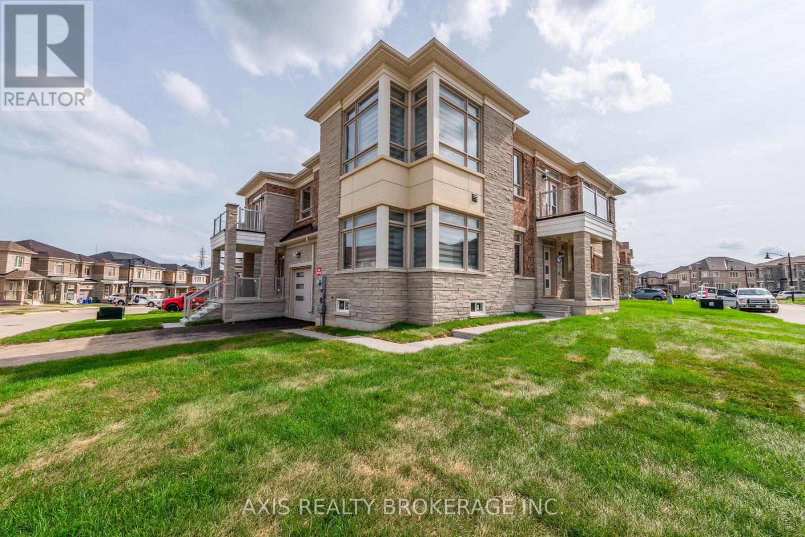 43 Silver Meadow Gardens, Hamilton, Ontario  L8B 1Z4 - Photo 3 - X12788820