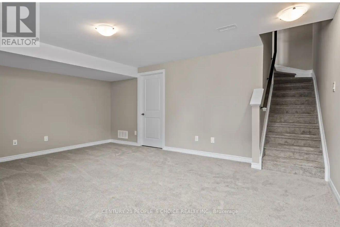 32 Atop Lane, Ottawa, Ontario  K1X 0H2 - Photo 11 - X12788828