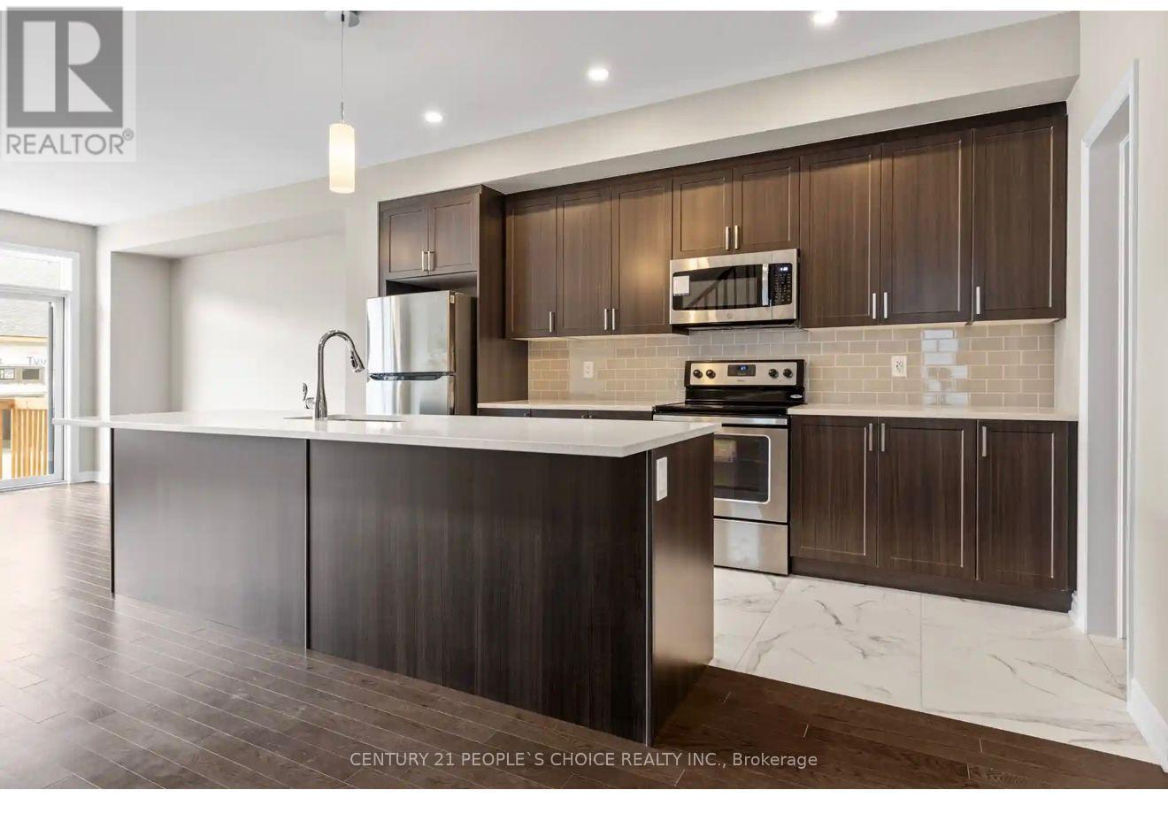 32 Atop Lane, Ottawa, Ontario  K1X 0H2 - Photo 5 - X12788828