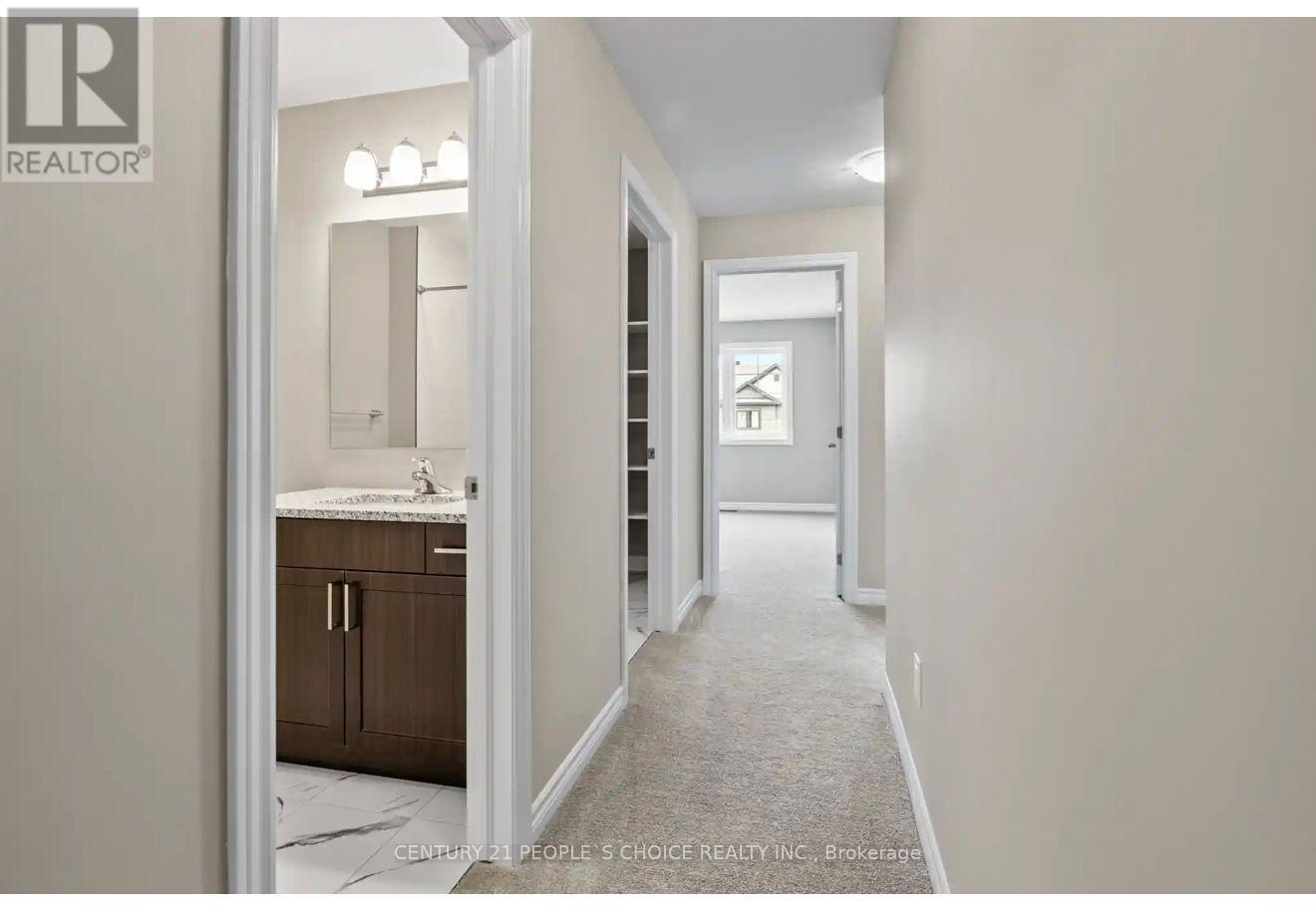 32 Atop Lane, Ottawa, Ontario  K1X 0H2 - Photo 7 - X12788828