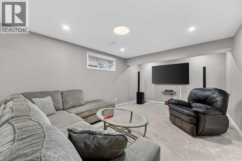 201 Saddlecrest Way Ne, Calgary, Alberta  T3J 5N1 - Photo 19 - A2286442