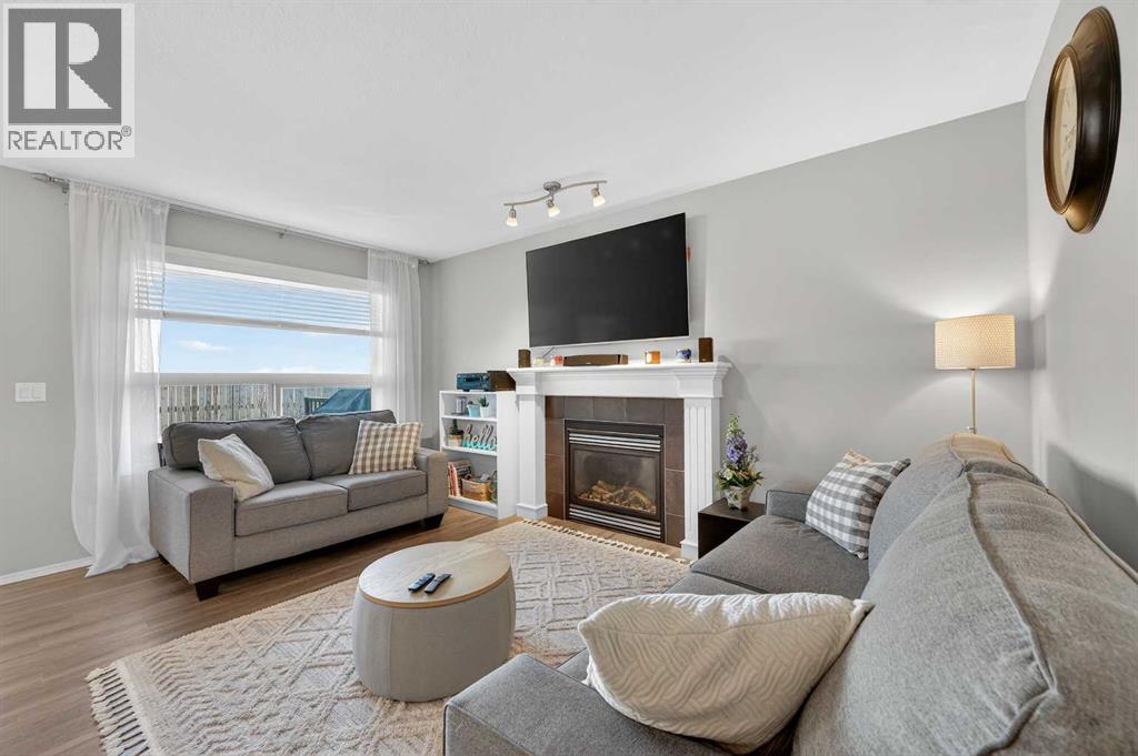 201 Saddlecrest Way Ne, Calgary, Alberta  T3J 5N1 - Photo 4 - A2286442