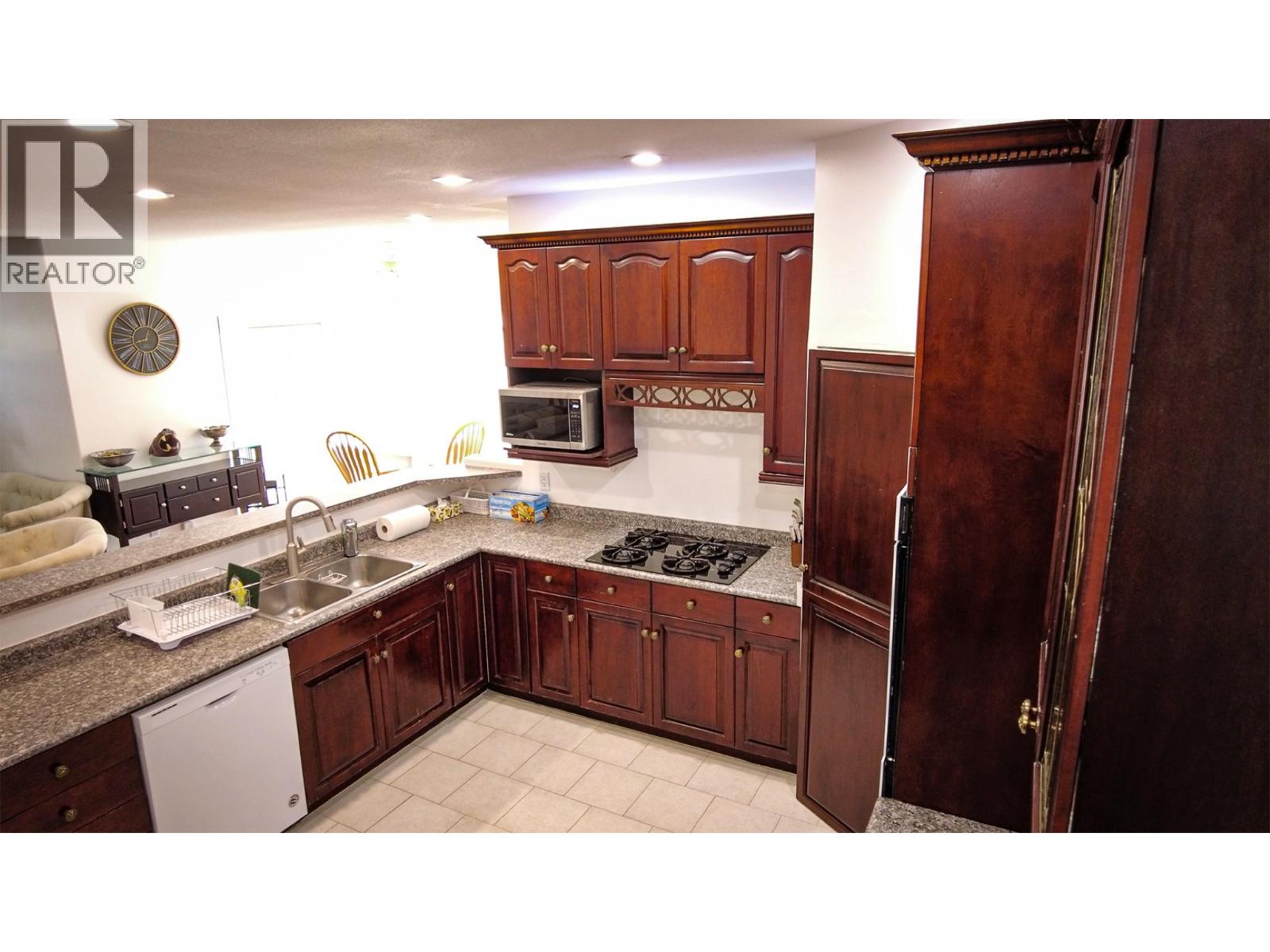 670 Cameron Avenue, Grand Forks, British Columbia  V0H 1H4 - Photo 5 - 10375805