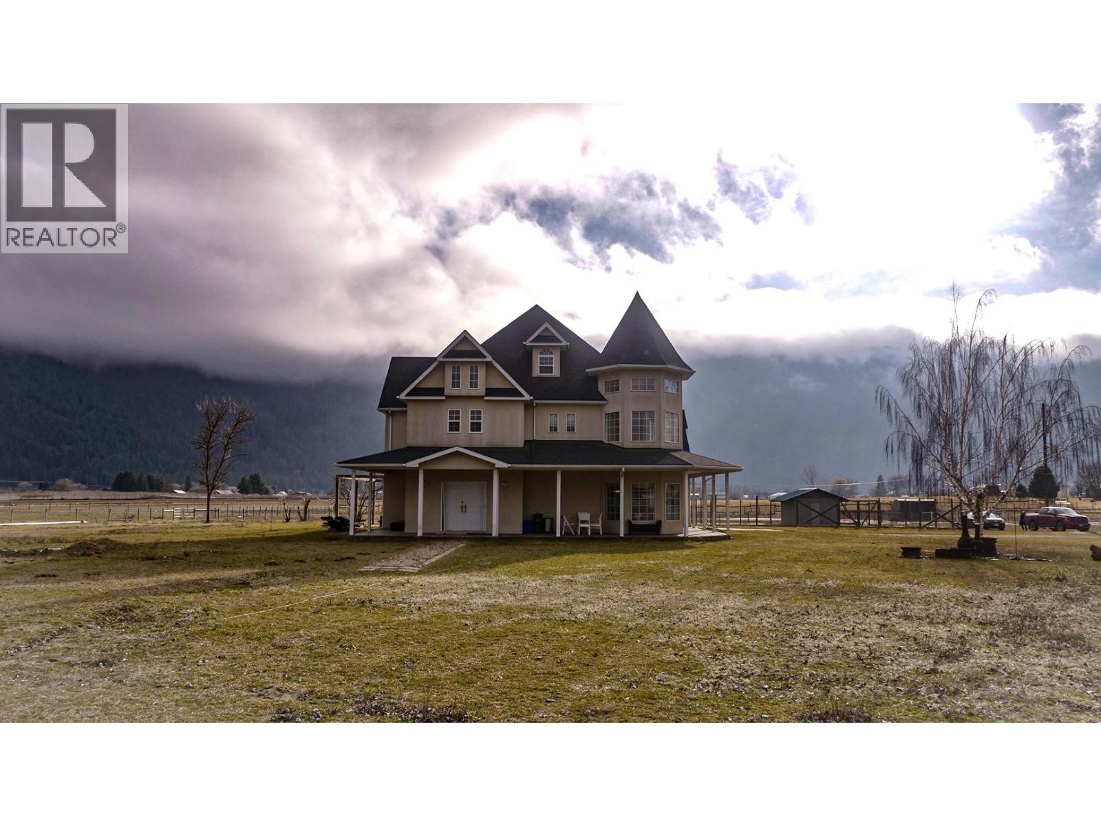 670 Cameron Avenue, Grand Forks, British Columbia  V0H 1H4 - Photo 66 - 10375805