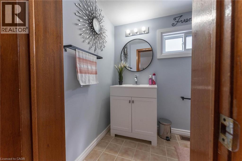 104 Mulberry Street, Hamilton, Ontario  L8R 2C8 - Photo 11 - 40805288