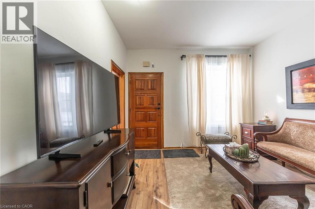 104 Mulberry Street, Hamilton, Ontario  L8R 2C8 - Photo 4 - 40805288